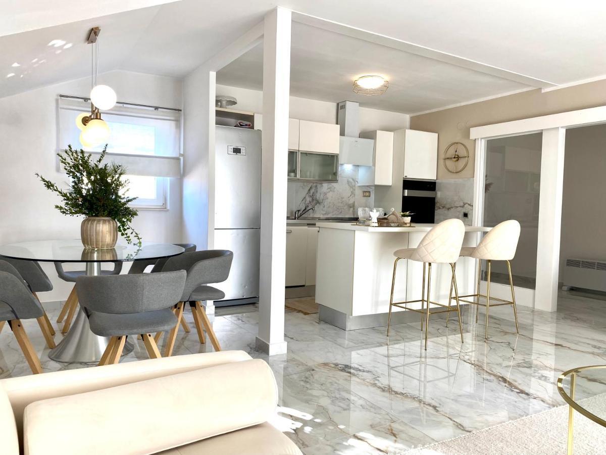 Apartman Bartol Betina  Exteriör bild