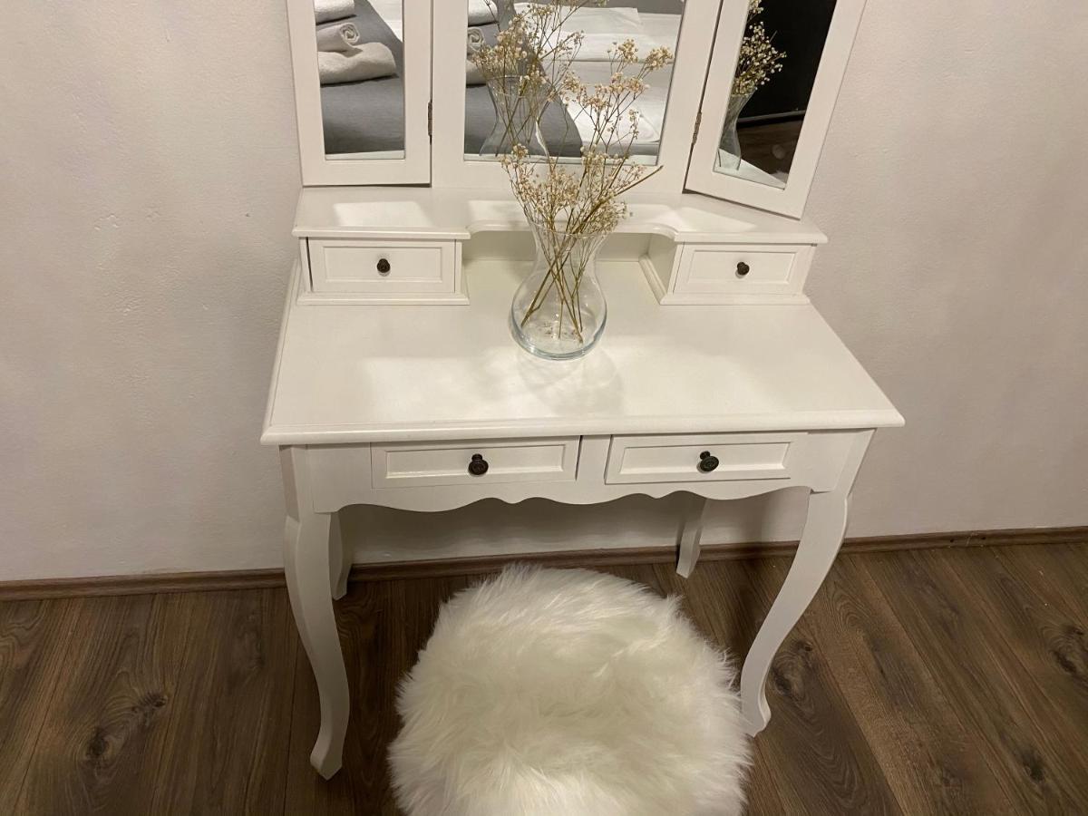 Apartman Bartol Betina  Exteriör bild