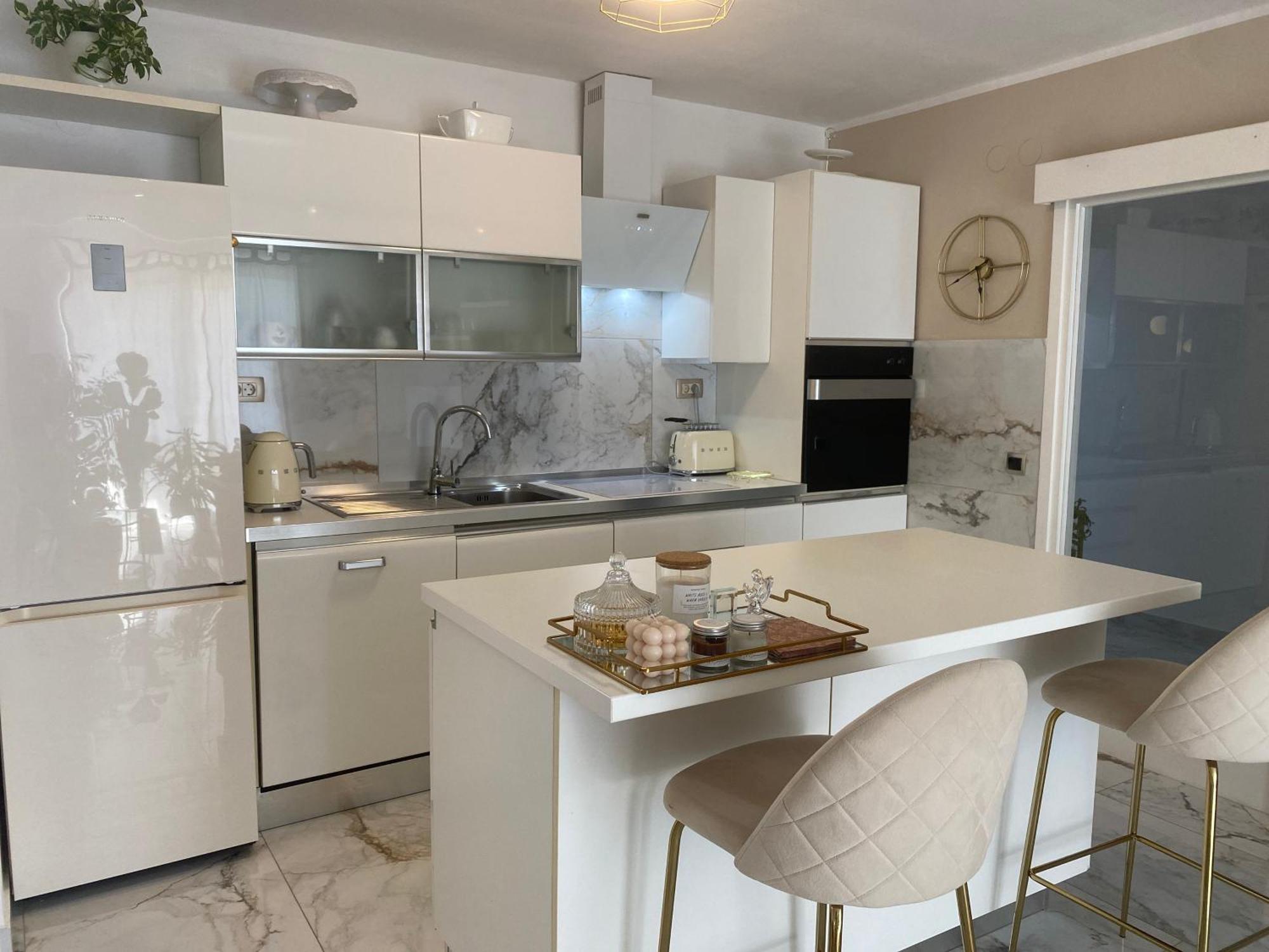 Apartman Bartol Betina  Exteriör bild